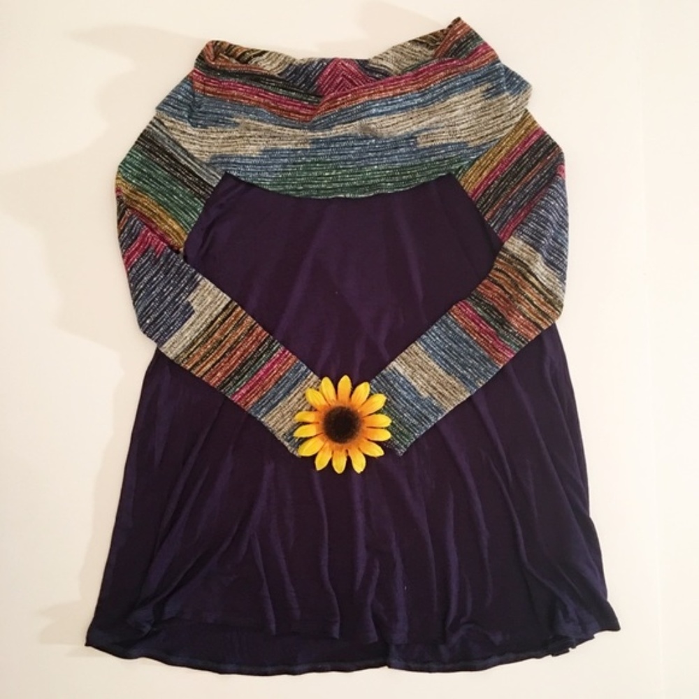 Navy blue/striped cowl neck eloges tunic, medium